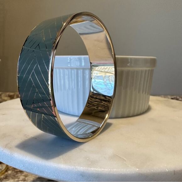 J. Crew - Chevron Enameled Gray Bangle - Picture 1 of 9